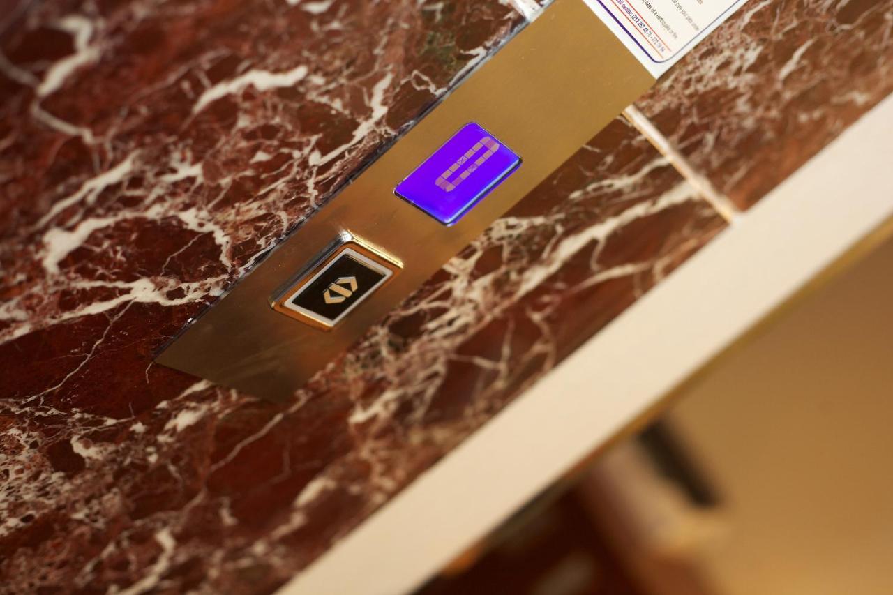 The Coach Hotel Истанбул Екстериор снимка