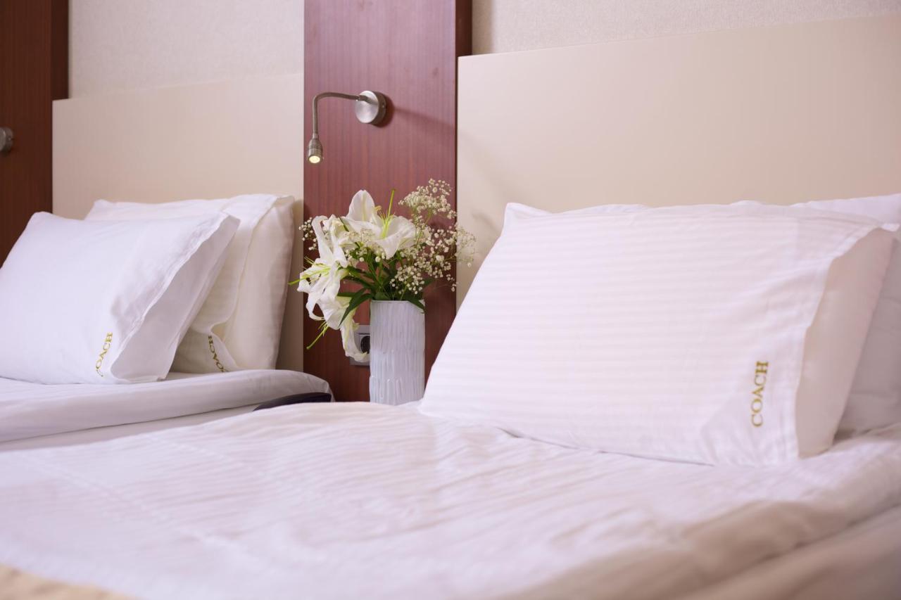 The Coach Hotel Истанбул Екстериор снимка