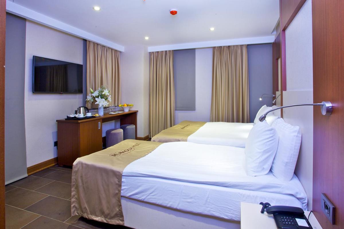 The Coach Hotel Истанбул Екстериор снимка